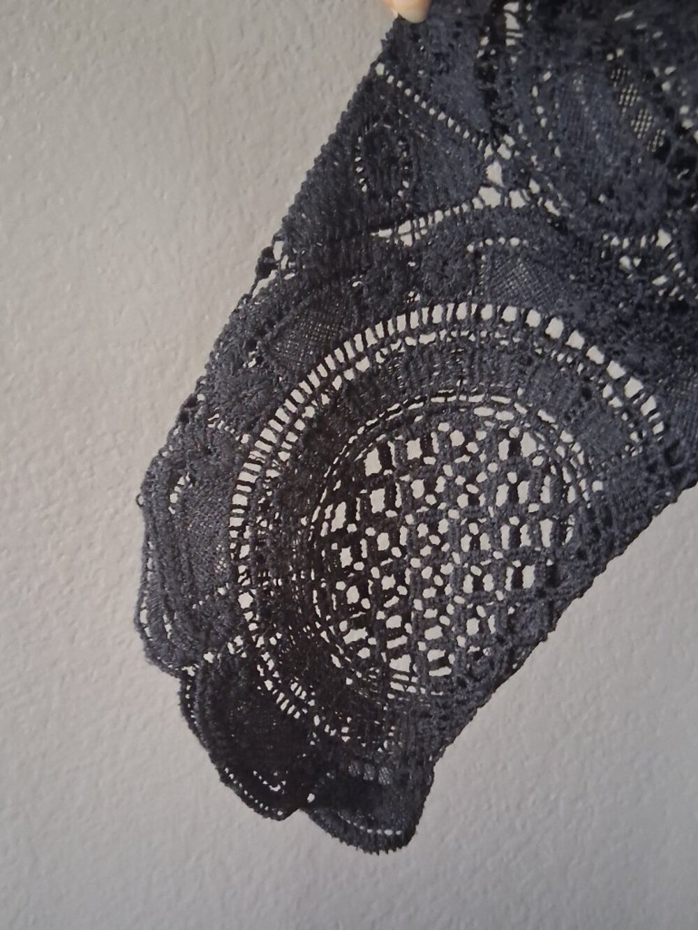Lace Bodycon Mini Dress - Picture 5 of 7